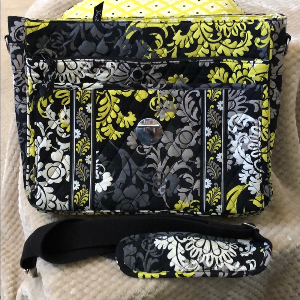 Vera Bradley carryall new without tags